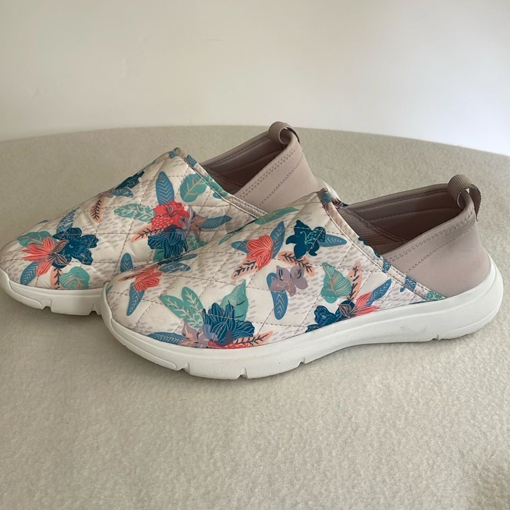 Vera Bradley VB Cloud Slip-On Sneakers